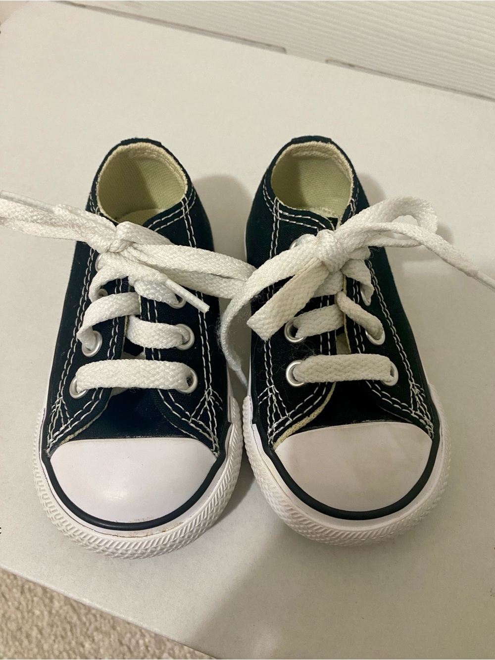 Converse Black & White Low Top Canvas Sneakers Toddler Size 4